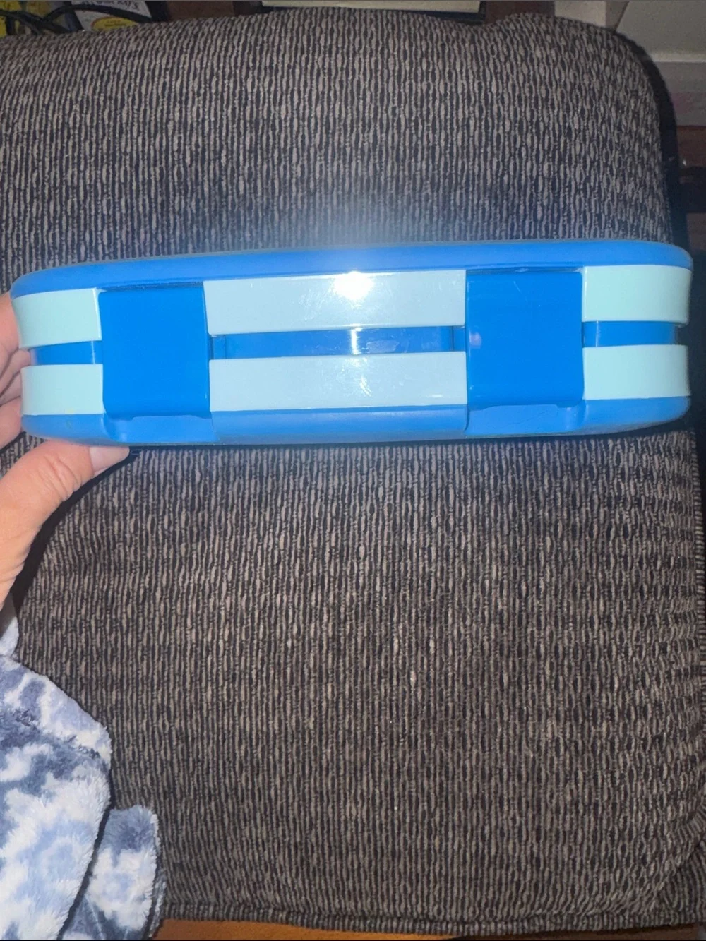 Bentgo Blue & Light Blue Food Storage Container. Seal proof, keeps food fresh!